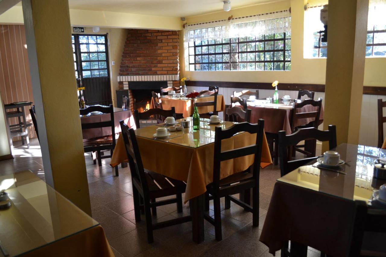 Hotel Pousada Dos Pinheiros Canela Εξωτερικό φωτογραφία
