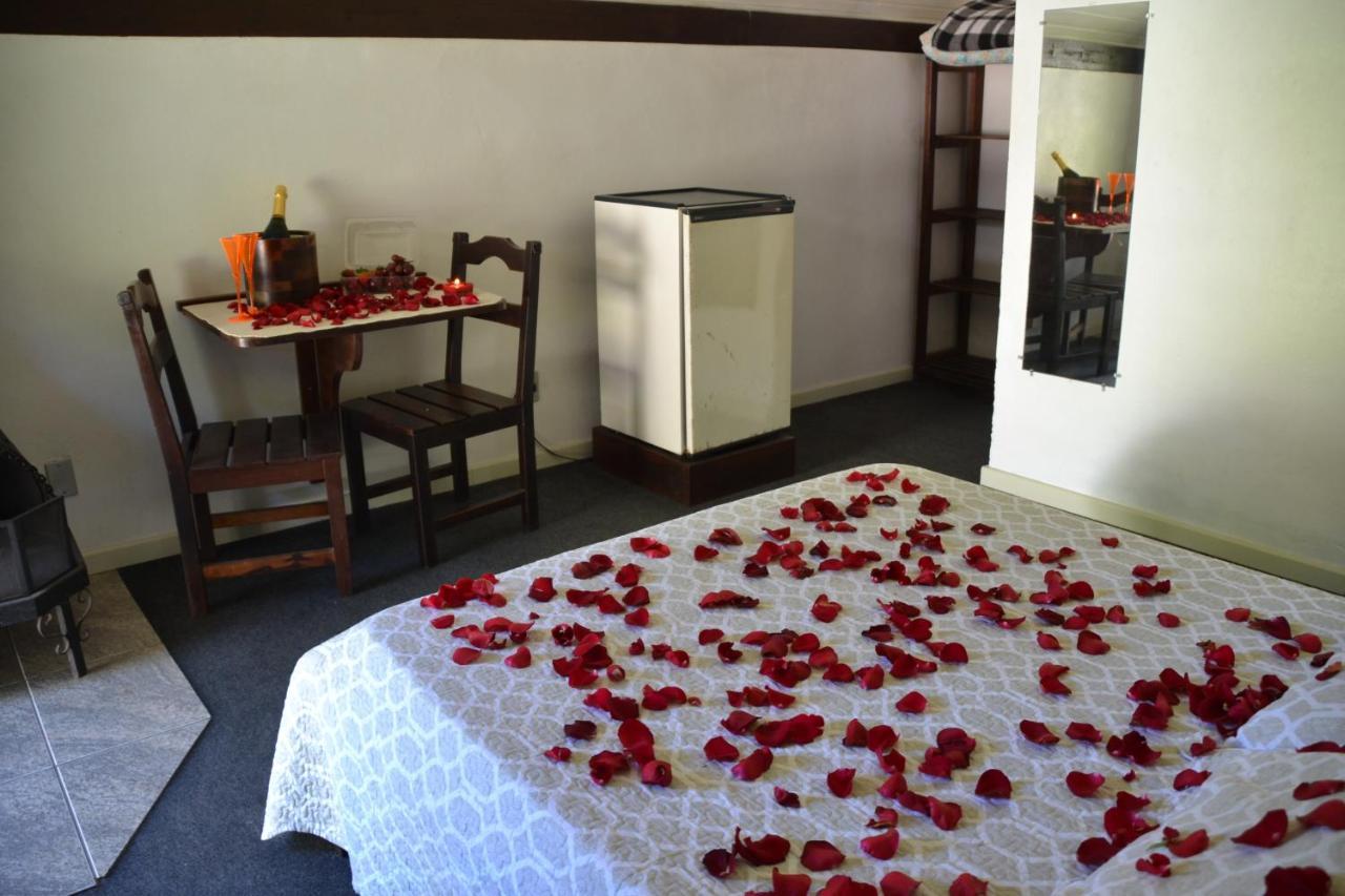 Hotel Pousada Dos Pinheiros Canela Εξωτερικό φωτογραφία